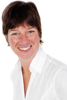Julia Carling
